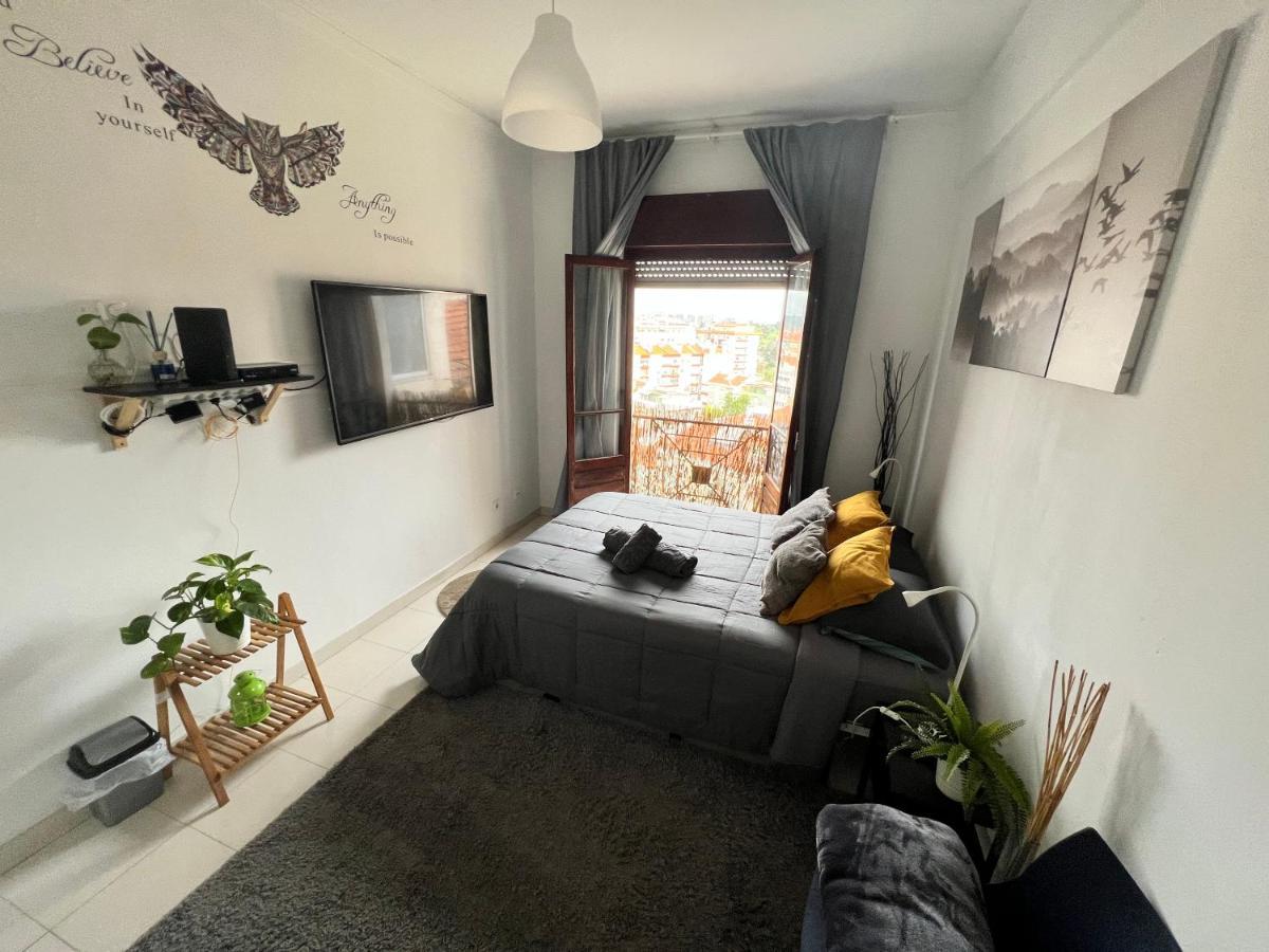 Cardia'S Guest House Sacavém Dış mekan fotoğraf